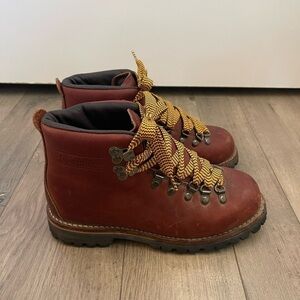 Coolest Vintage Northlake Leather Lace Up Hiking Boots - 7